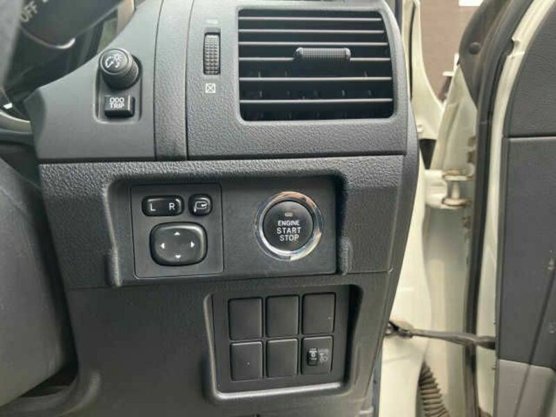 LAND CRUISER PRADO-5