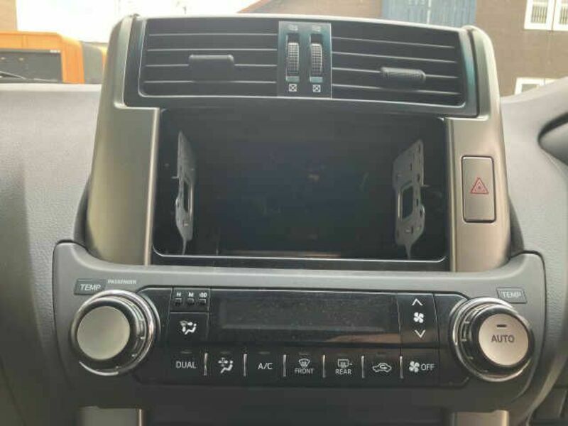 LAND CRUISER PRADO-6