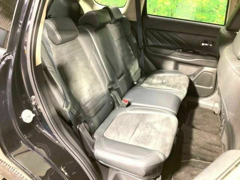 OUTLANDER PHEV
