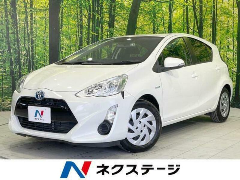TOYOTA　AQUA
