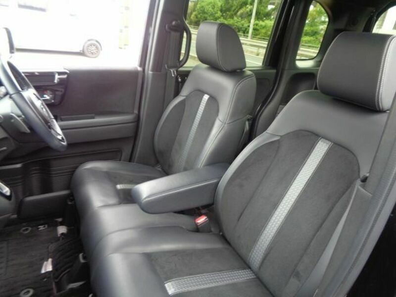 N BOX CUSTOM-14