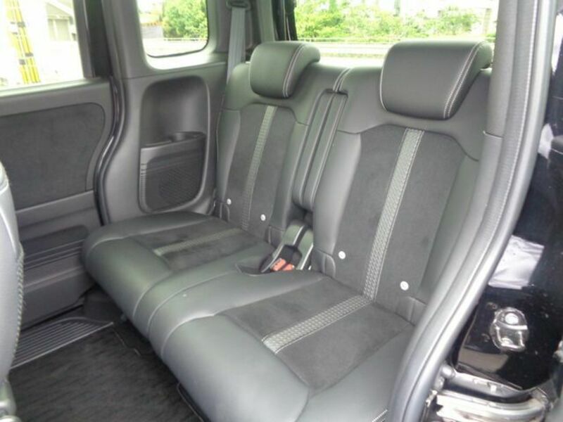 N BOX CUSTOM-15
