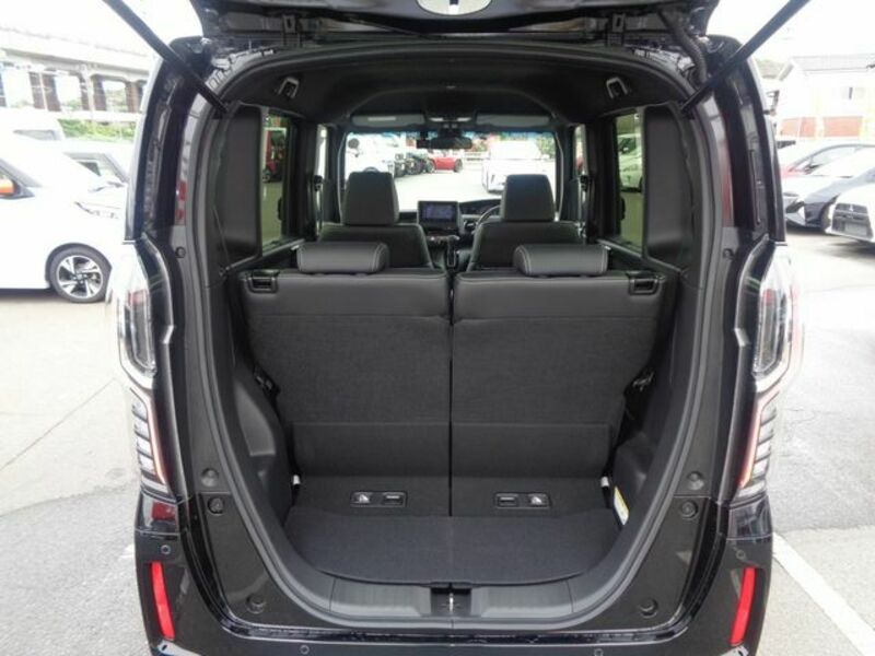 N BOX CUSTOM-16