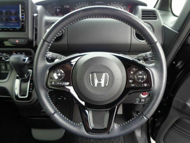 N BOX CUSTOM-18