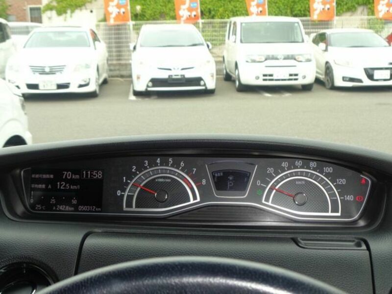 N BOX CUSTOM-19