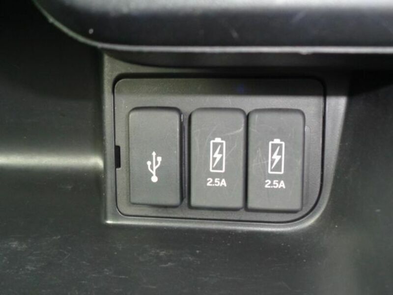 N BOX CUSTOM-24