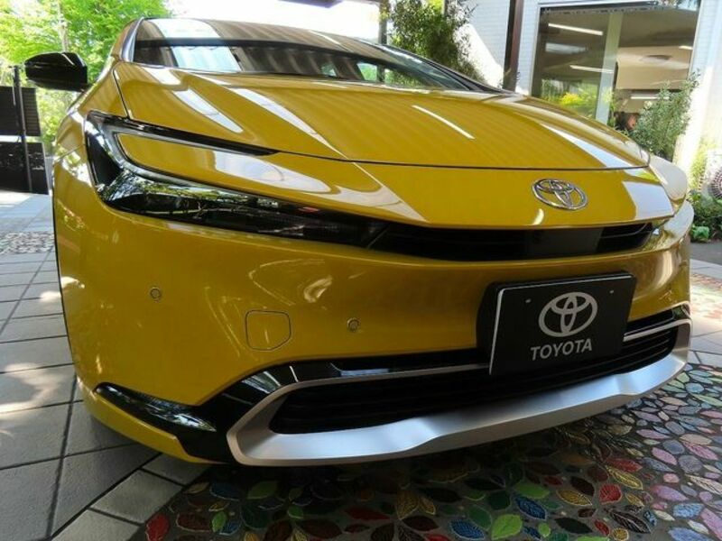 TOYOTA PRIUS PHV