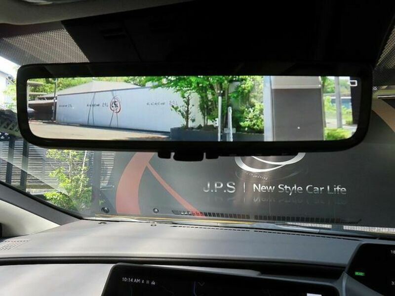 PRIUS PHV