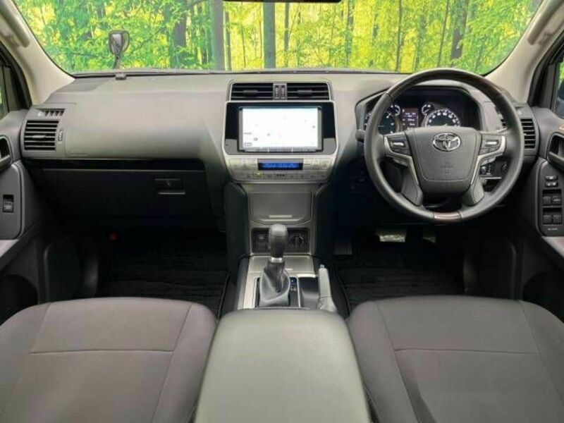 LAND CRUISER PRADO-1