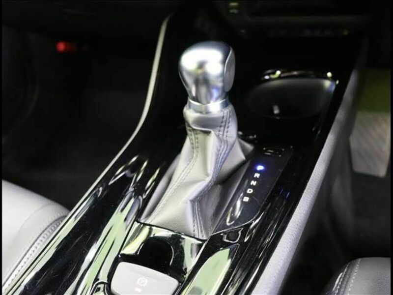 C-HR-12