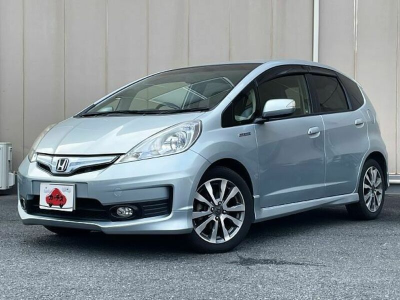 FIT HYBRID