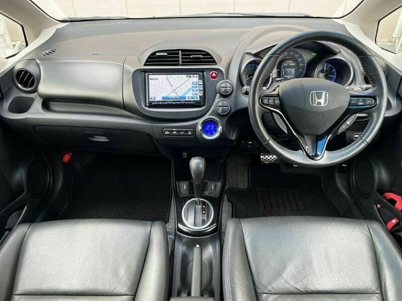 FIT HYBRID-1