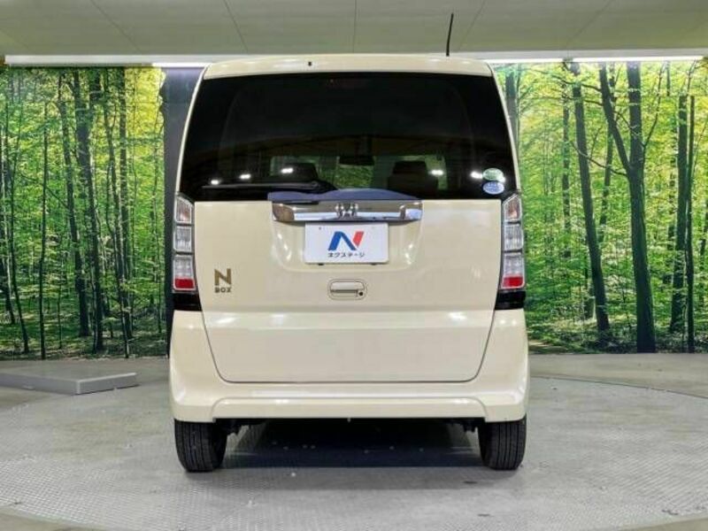 N BOX
