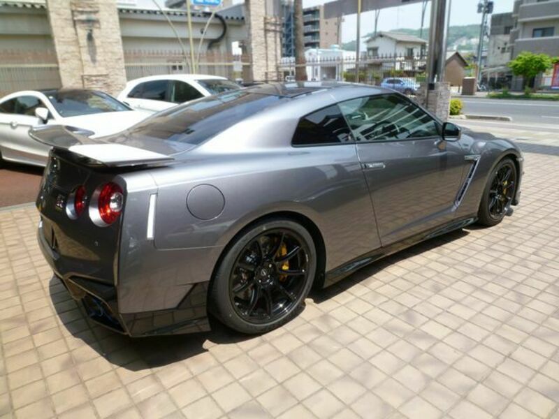 GT-R