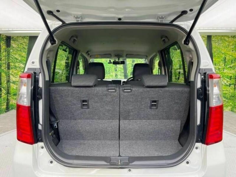 WAGON R-9