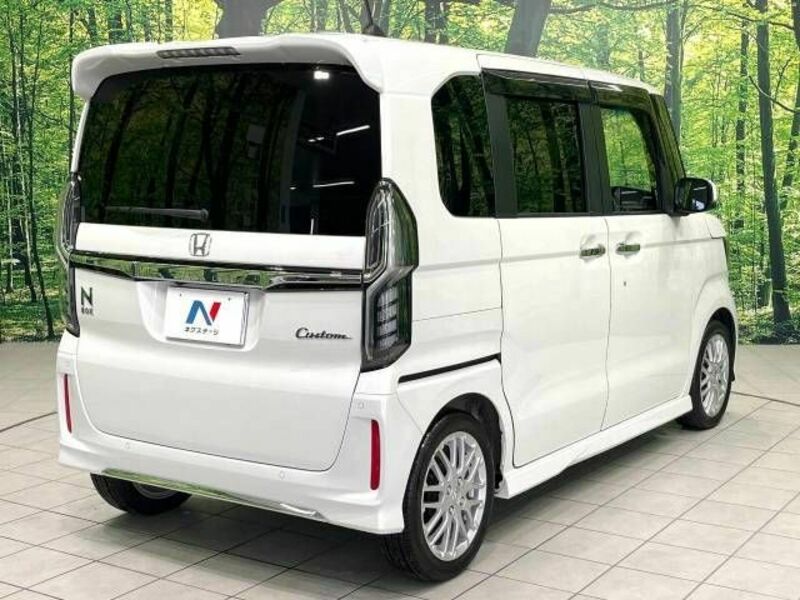 N BOX CUSTOM-16