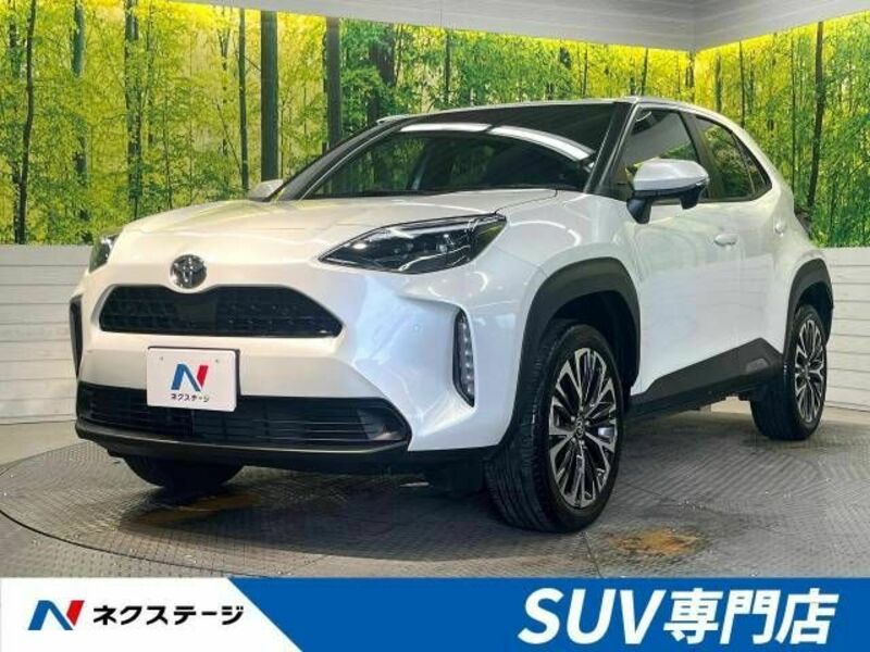 YARIS CROSS
