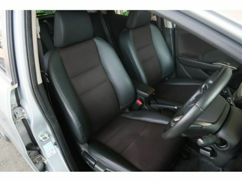 FIT HYBRID-23