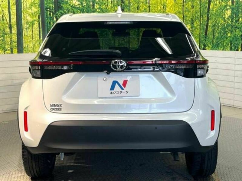 YARIS CROSS
