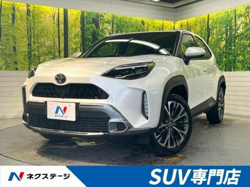 YARIS CROSS