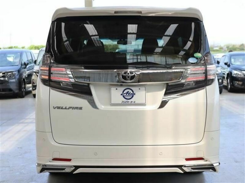 VELLFIRE-26