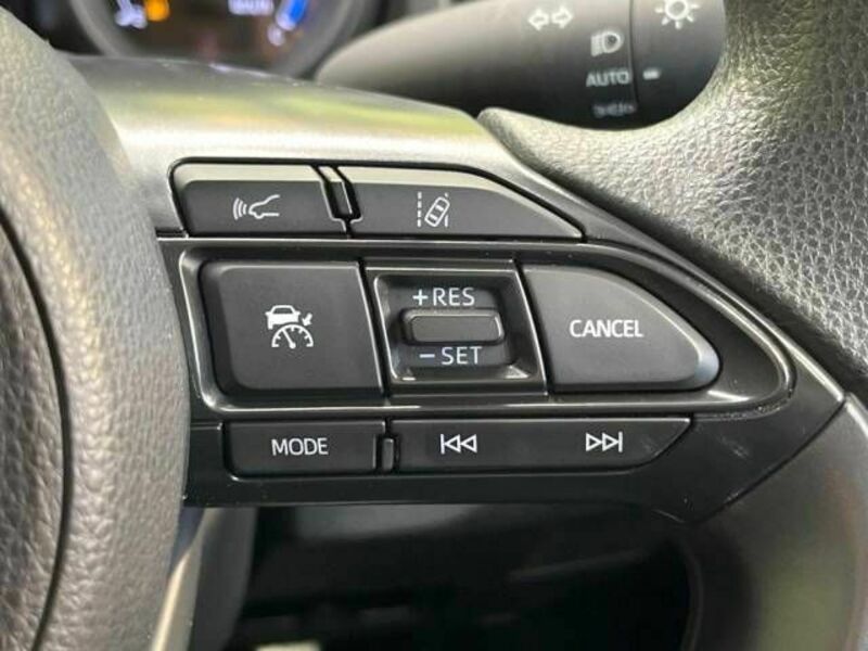 YARIS CROSS-5