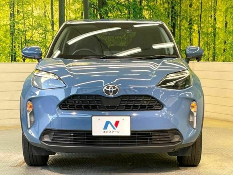 YARIS CROSS-13