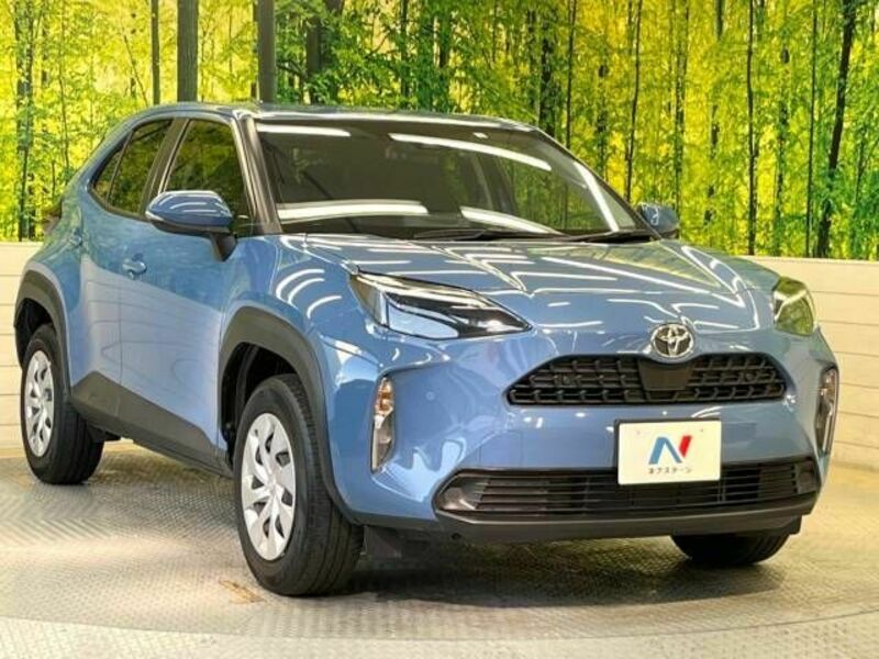 YARIS CROSS-15