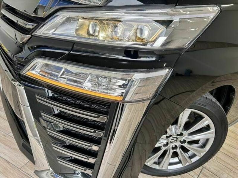 VELLFIRE-19