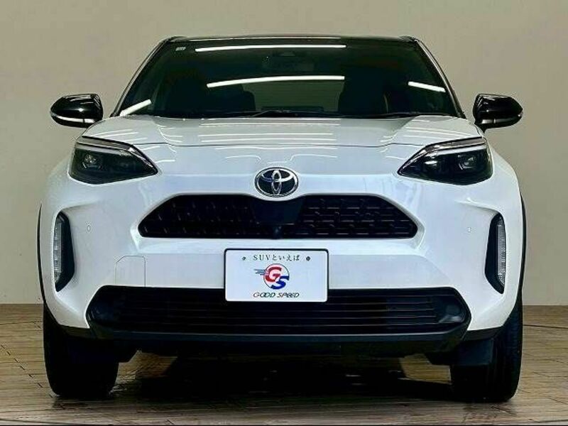 YARIS CROSS