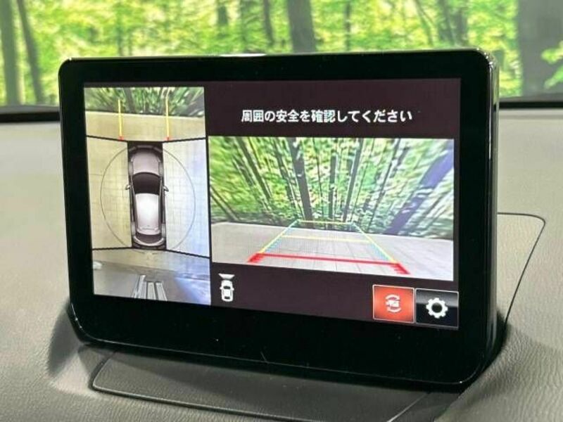 MAZDA2-4