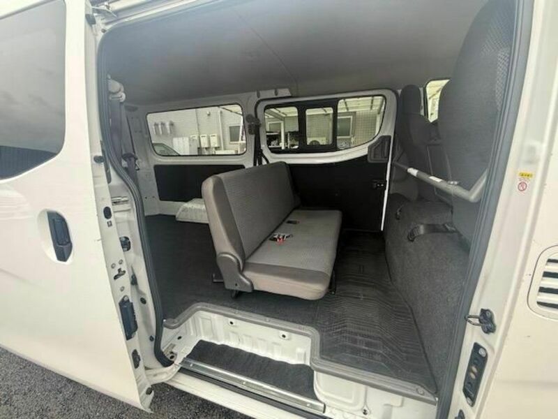 NV350 CARAVAN