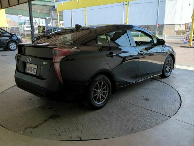 PRIUS-1