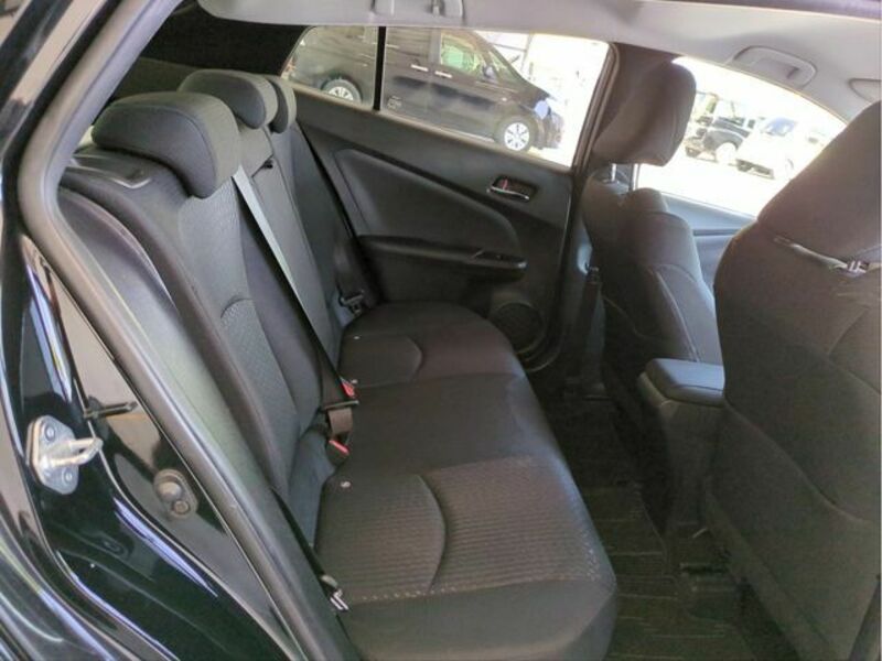 PRIUS-4