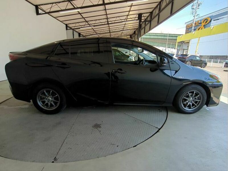 PRIUS-18