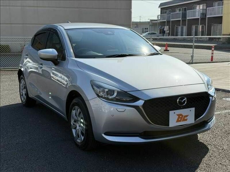 MAZDA2-4