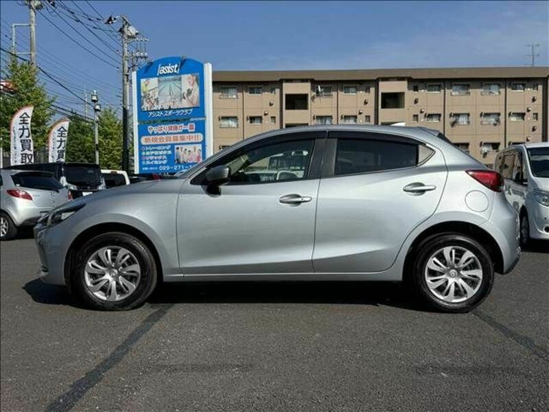 MAZDA2-5