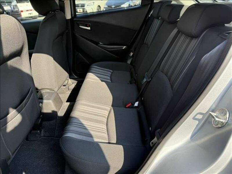 MAZDA2-9