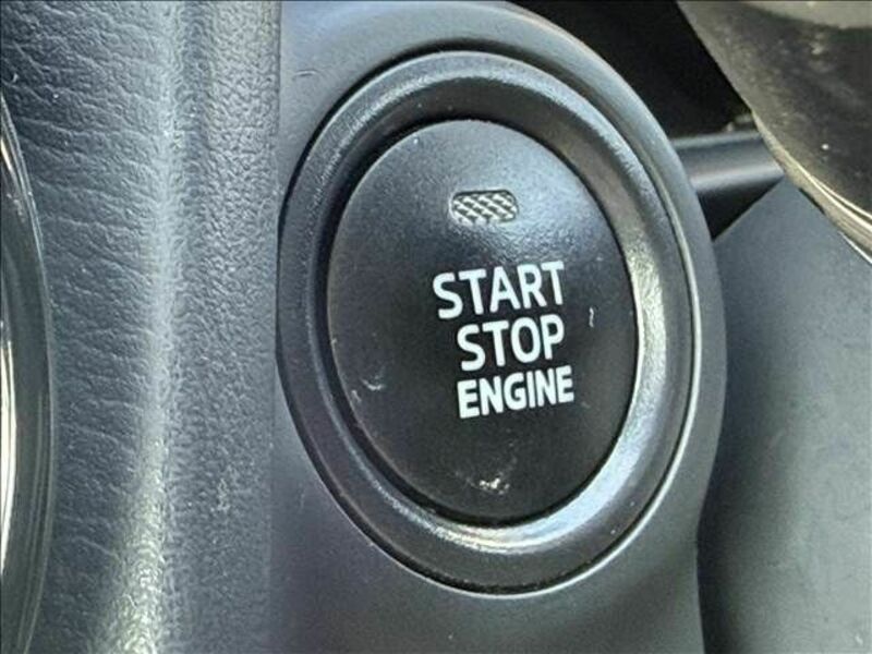 MAZDA2-14