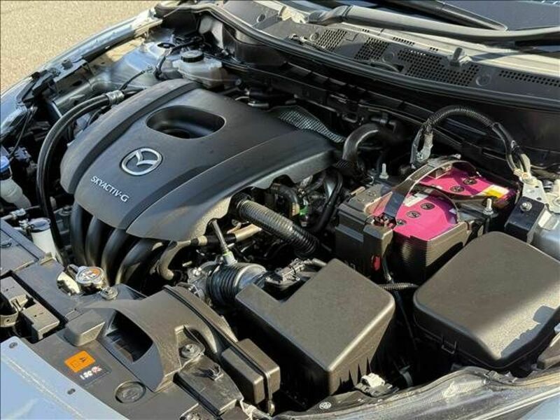 MAZDA2-19