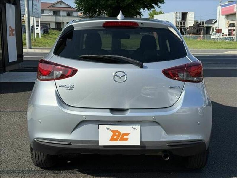 MAZDA2-22