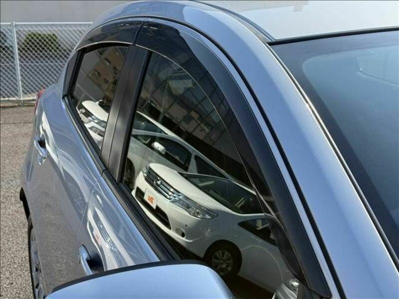 MAZDA2-29