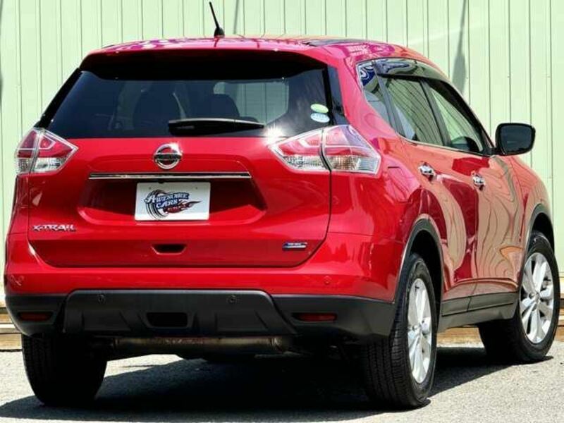 X-TRAIL