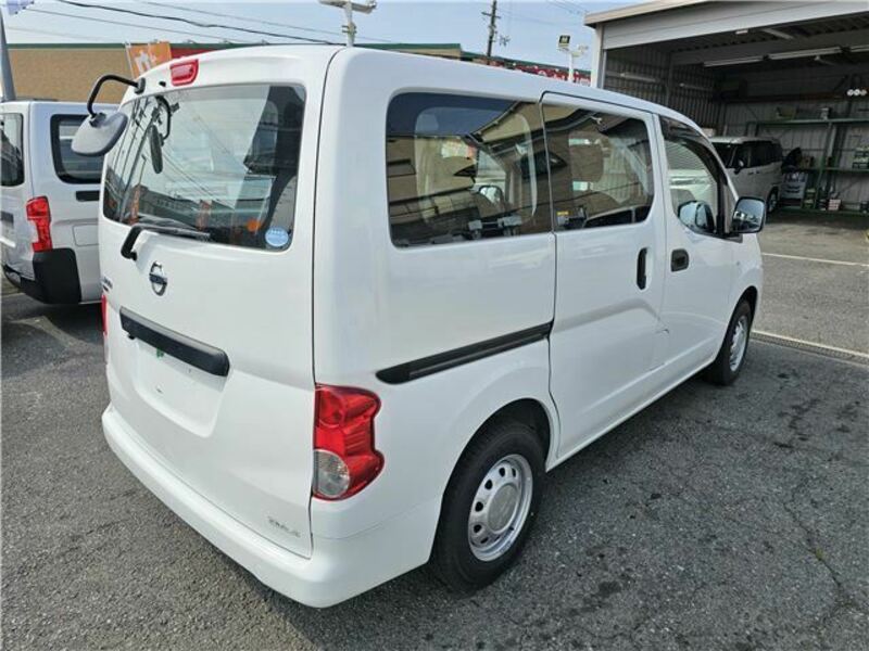 NV200 VANETTE-3