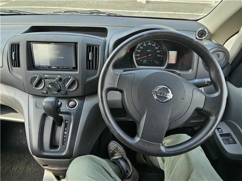 NV200 VANETTE-4