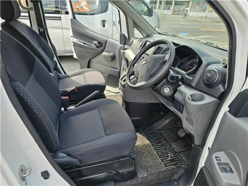 NV200 VANETTE-6