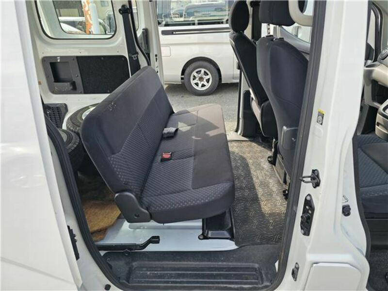 NV200 VANETTE-7