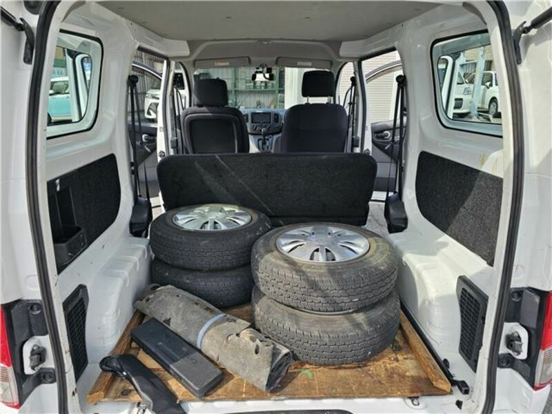 NV200 VANETTE-9
