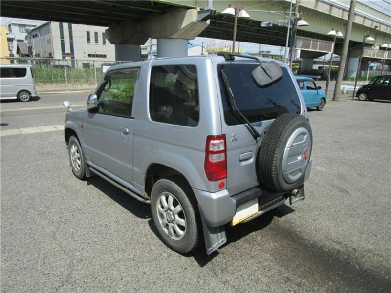 PAJERO MINI