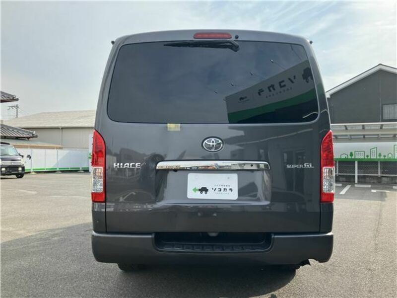 HIACE VAN